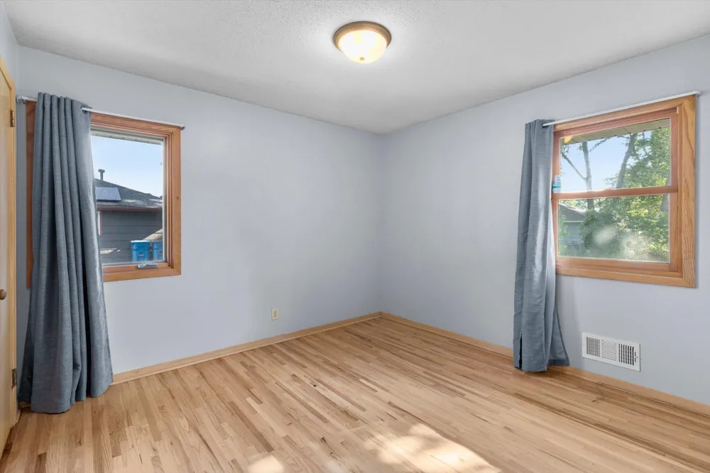 9119 Bloomington Avenue Bloomington, MN 55425