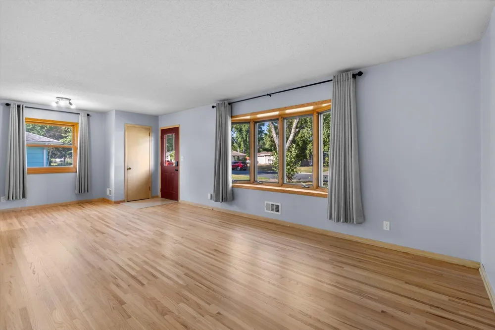 9119 Bloomington Avenue Bloomington, MN 55425