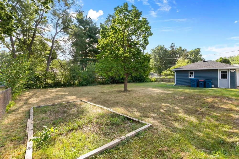 9119 Bloomington Avenue Bloomington, MN 55425