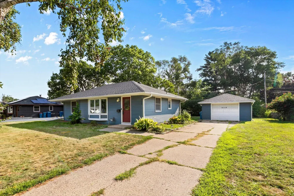 9119 Bloomington Avenue Bloomington, MN 55425