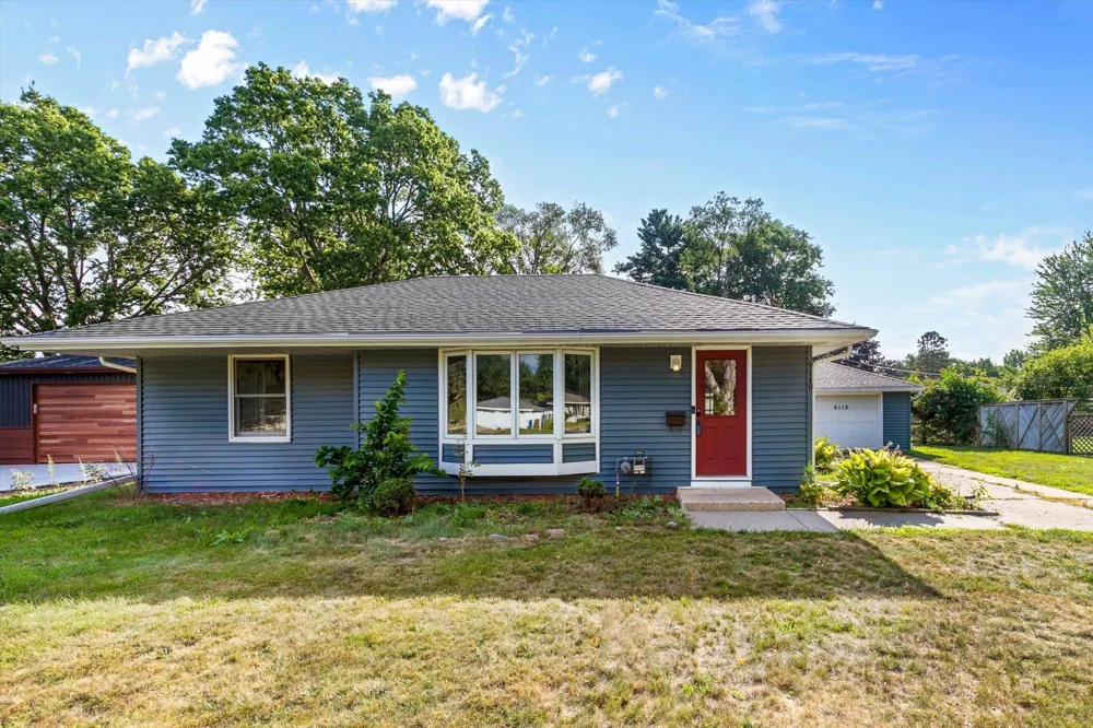9119 Bloomington Avenue Bloomington, MN 55425