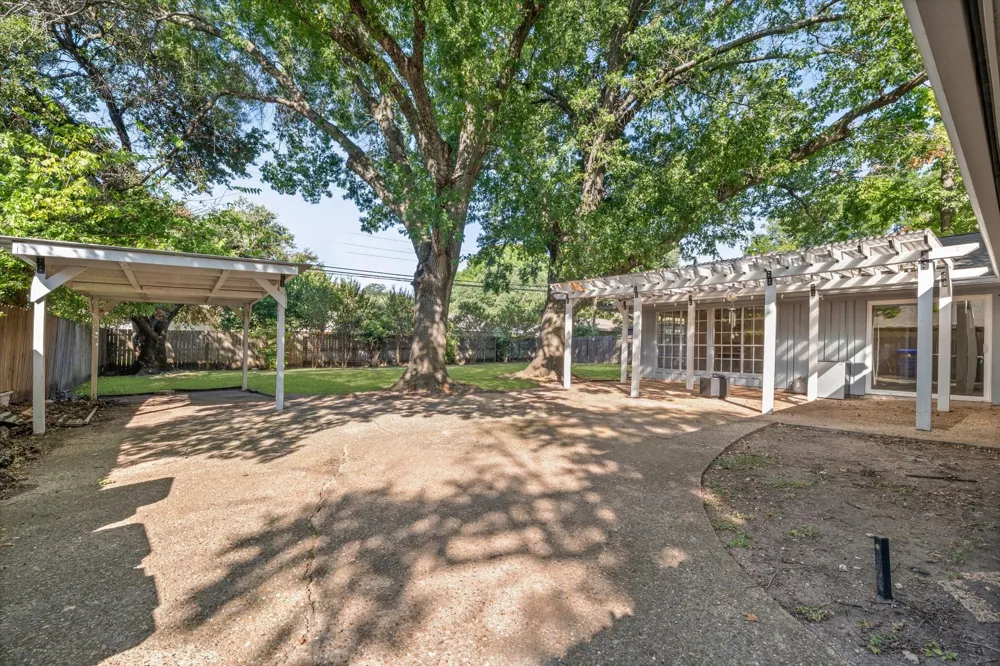 1728 Laurel Lake Drive Waco, TX 76710