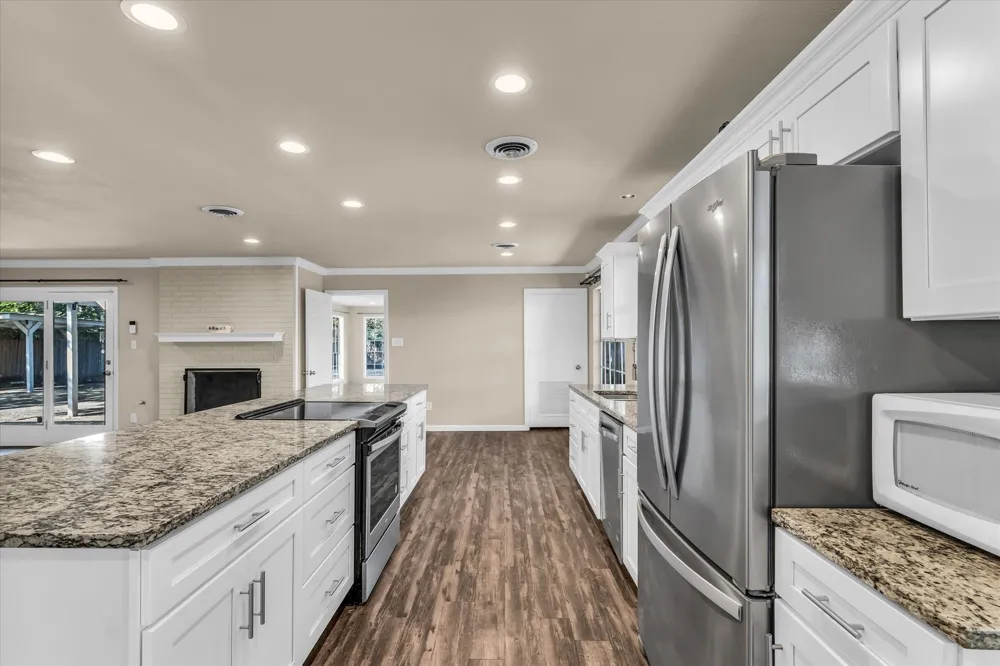 1728 Laurel Lake Drive Waco, TX 76710