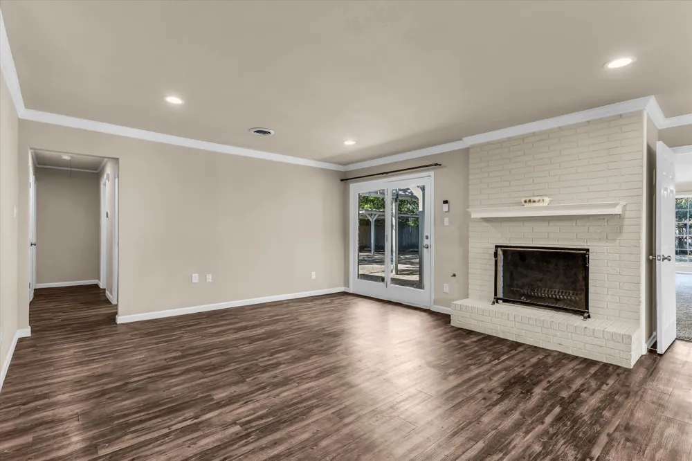 1728 Laurel Lake Drive Waco, TX 76710