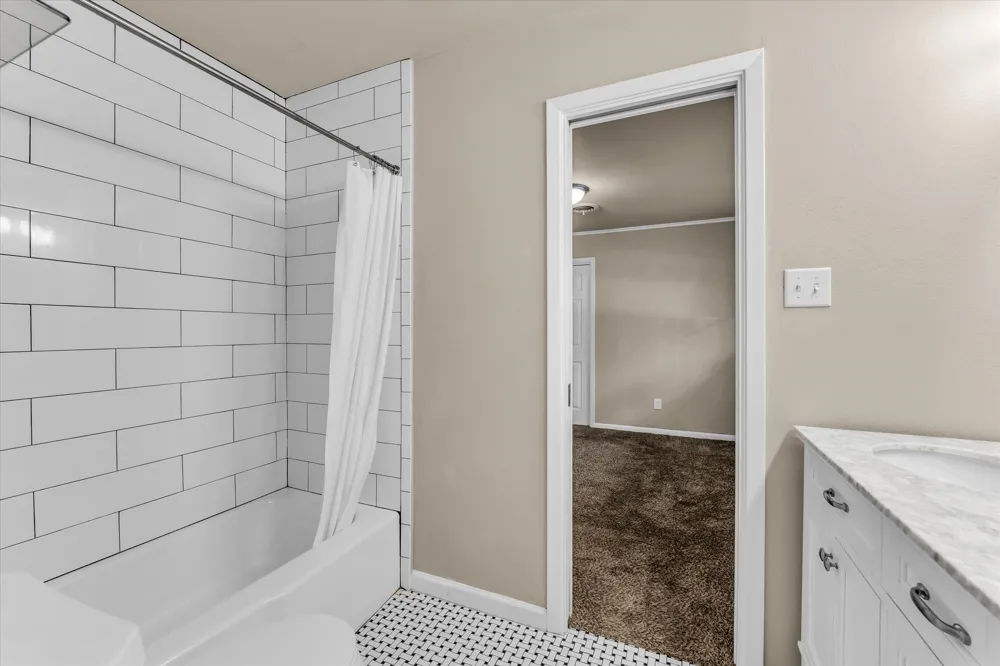 1728 Laurel Lake Drive Waco, TX 76710