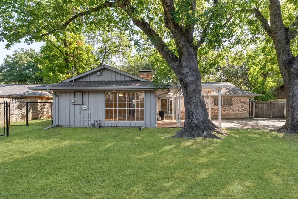 1728 Laurel Lake Drive Waco, TX 76710