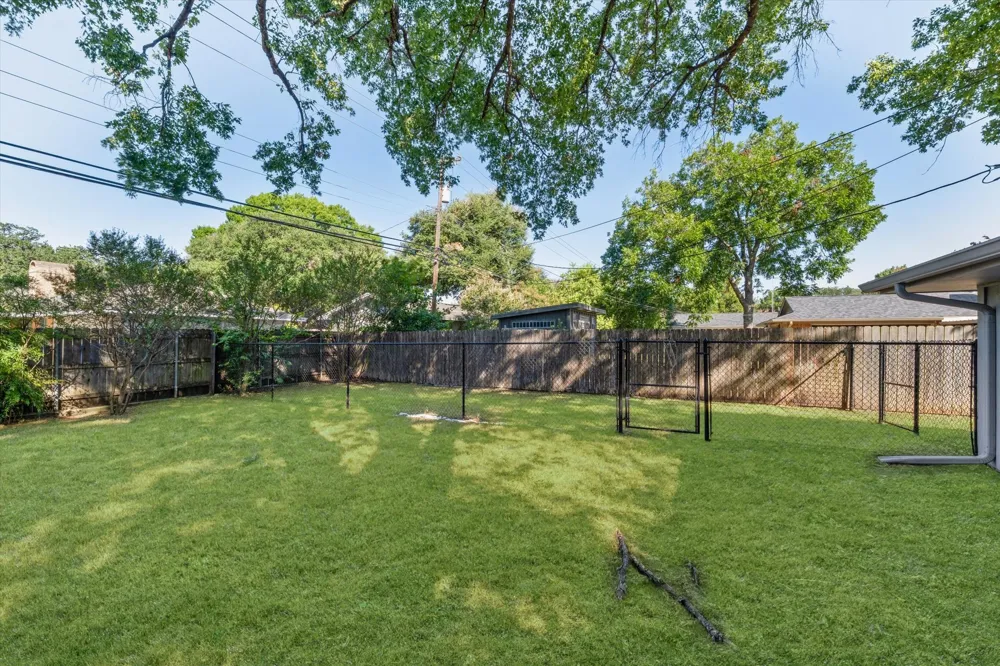 1728 Laurel Lake Drive Waco, TX 76710