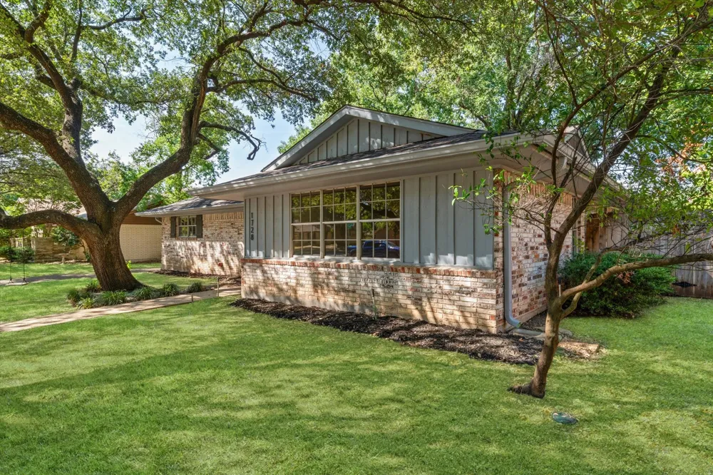1728 Laurel Lake Drive Waco, TX 76710