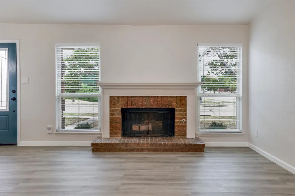 4201 Arbor Creek Drive Carrollton, TX 75010