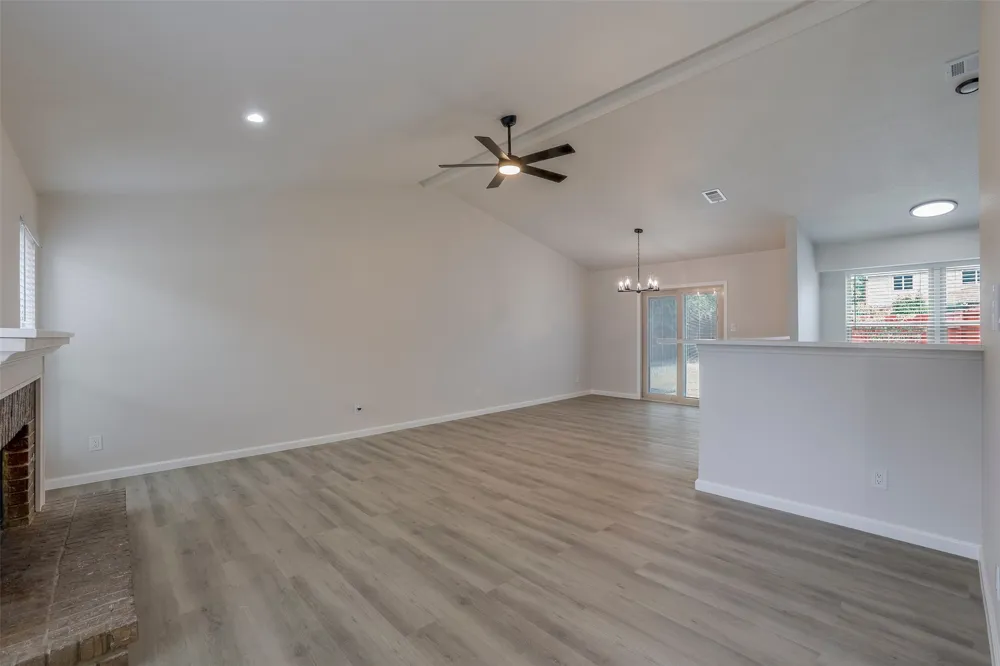 4201 Arbor Creek Drive Carrollton, TX 75010