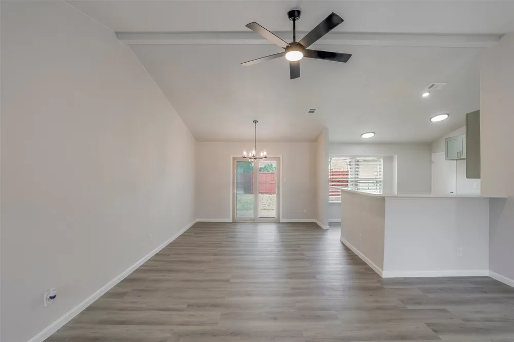 4201 Arbor Creek Drive Carrollton, TX 75010