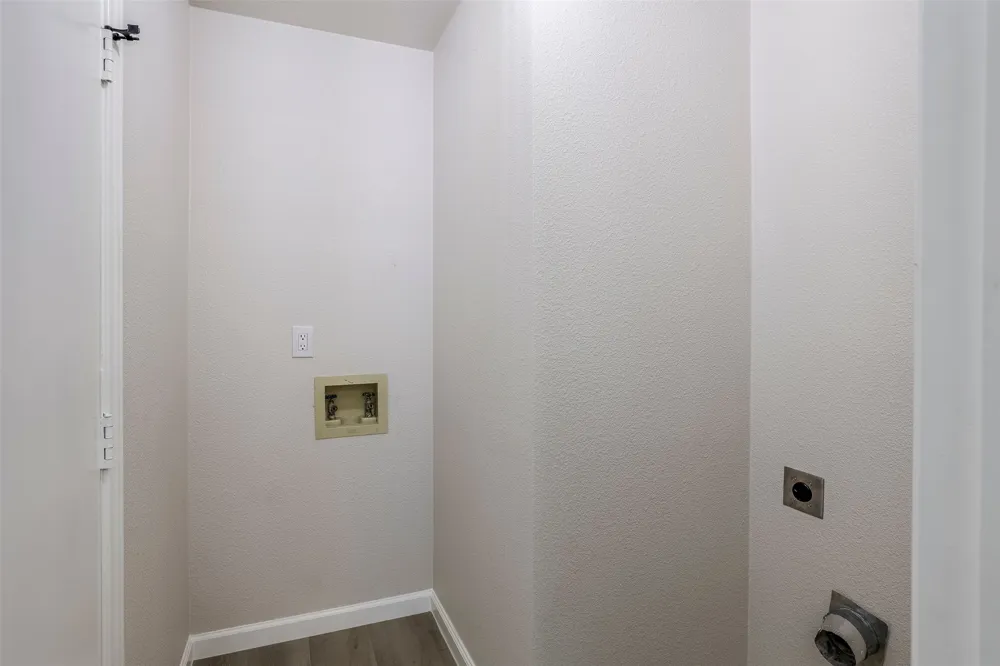 4201 Arbor Creek Drive Carrollton, TX 75010