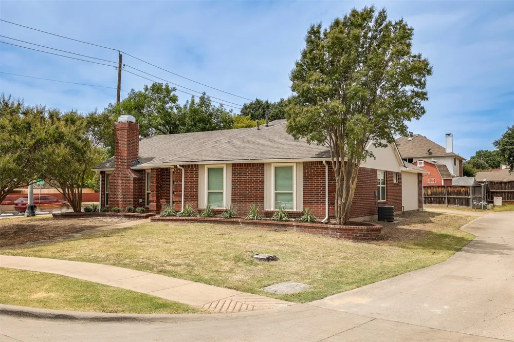 4201 Arbor Creek Drive Carrollton, TX 75010