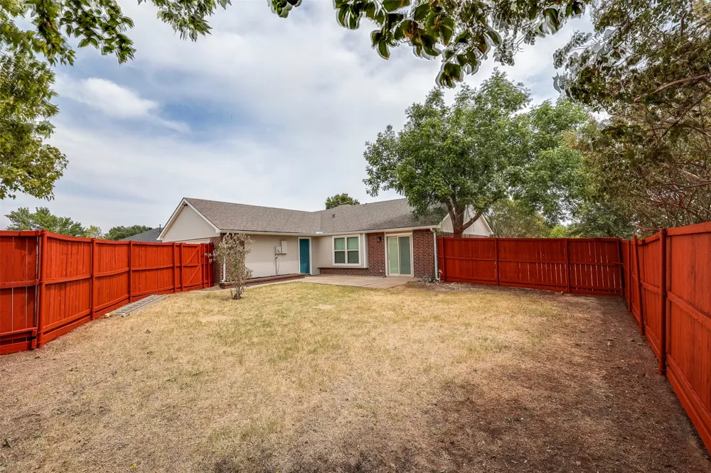 4201 Arbor Creek Drive Carrollton, TX 75010