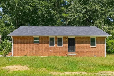 715 W Creek Circle