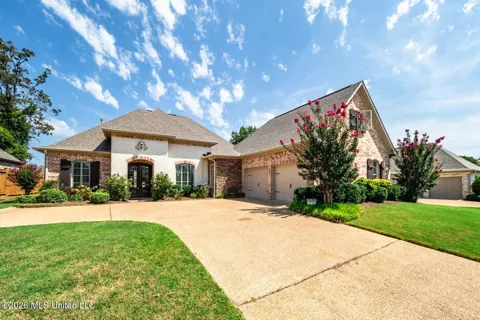 103 Deer Hollow