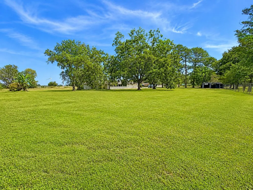 379 Hale Road Bay City, TX 77414