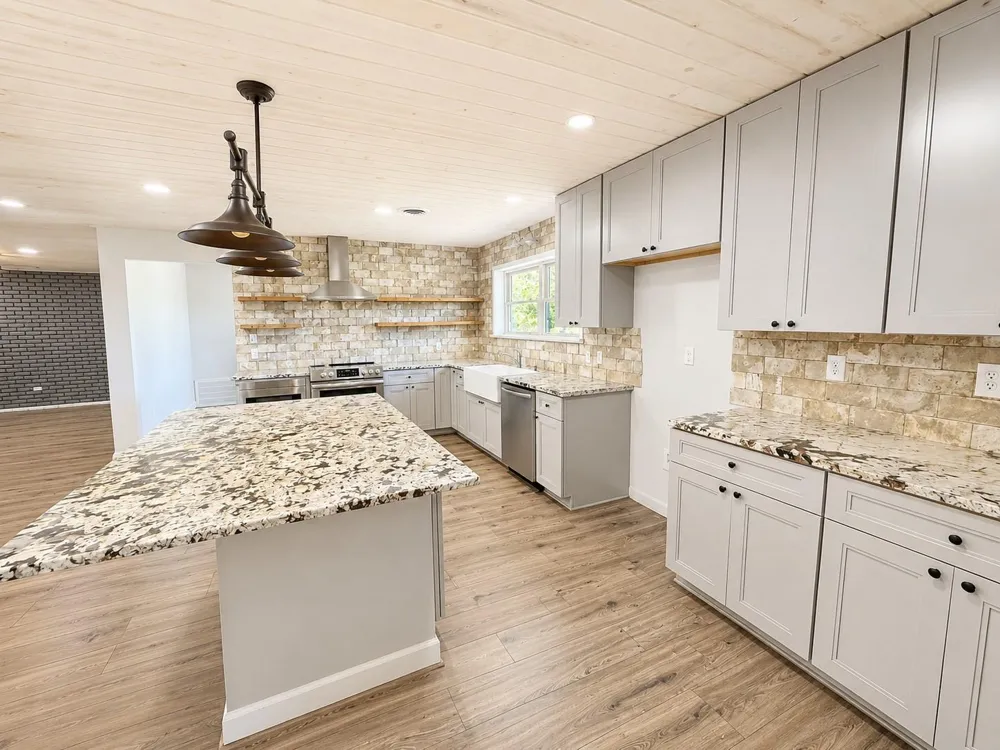 379 Hale Road Bay City, TX 77414