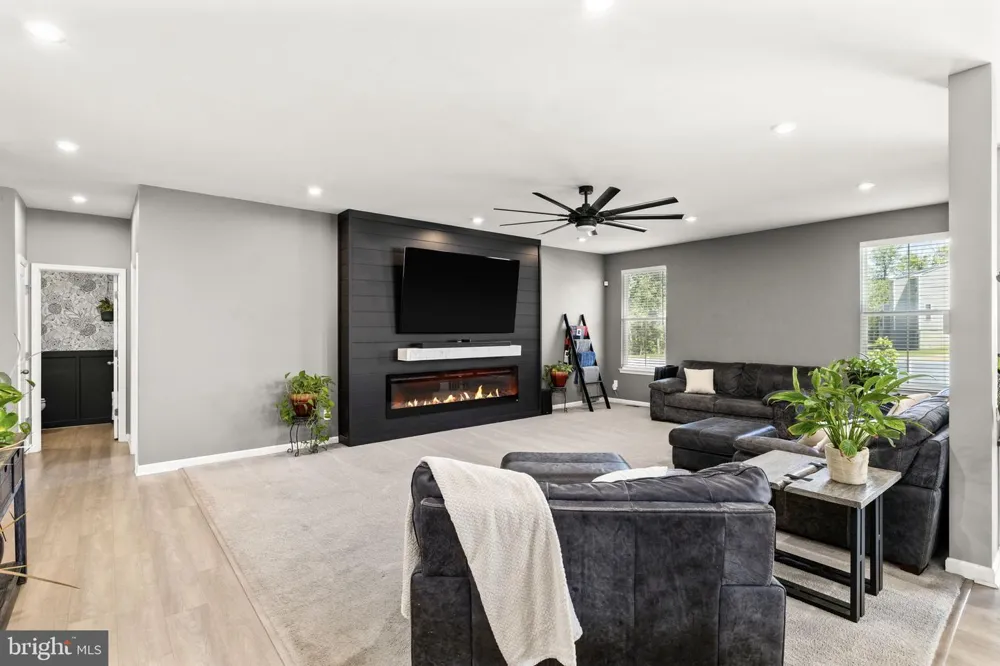 9305 SPRING HILL LANE Fredericksburg, VA 22408