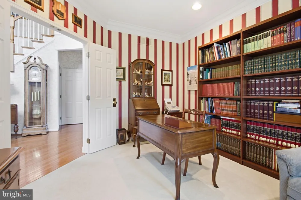 8 JESSE COURT Glen Mills, PA 19342