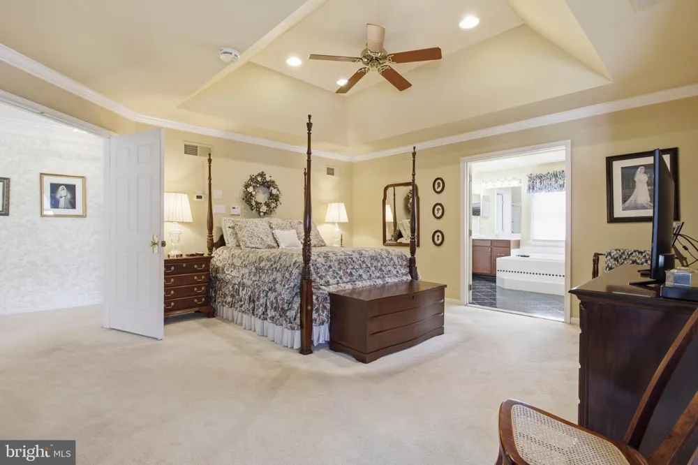 8 JESSE COURT Glen Mills, PA 19342