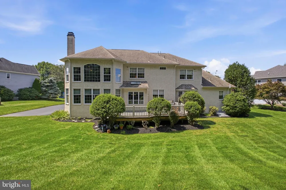 8 JESSE COURT Glen Mills, PA 19342