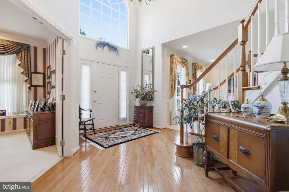 8 JESSE COURT Glen Mills, PA 19342