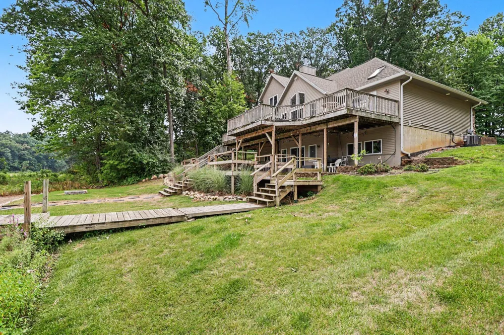 7805 Cougar Drive Delton, MI 49046