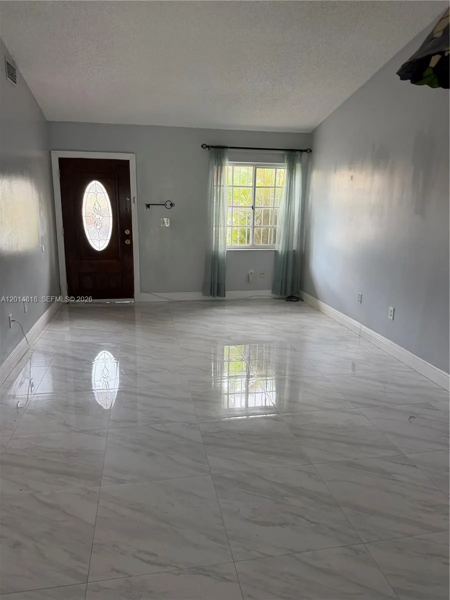 7101 W 24th Ave #14 Hialeah, FL 33016