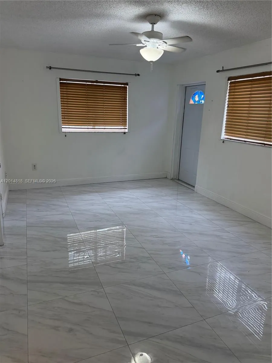 7101 W 24th Ave #14 Hialeah, FL 33016