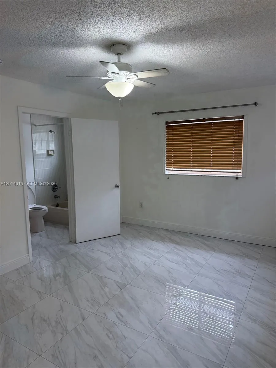 7101 W 24th Ave #14 Hialeah, FL 33016