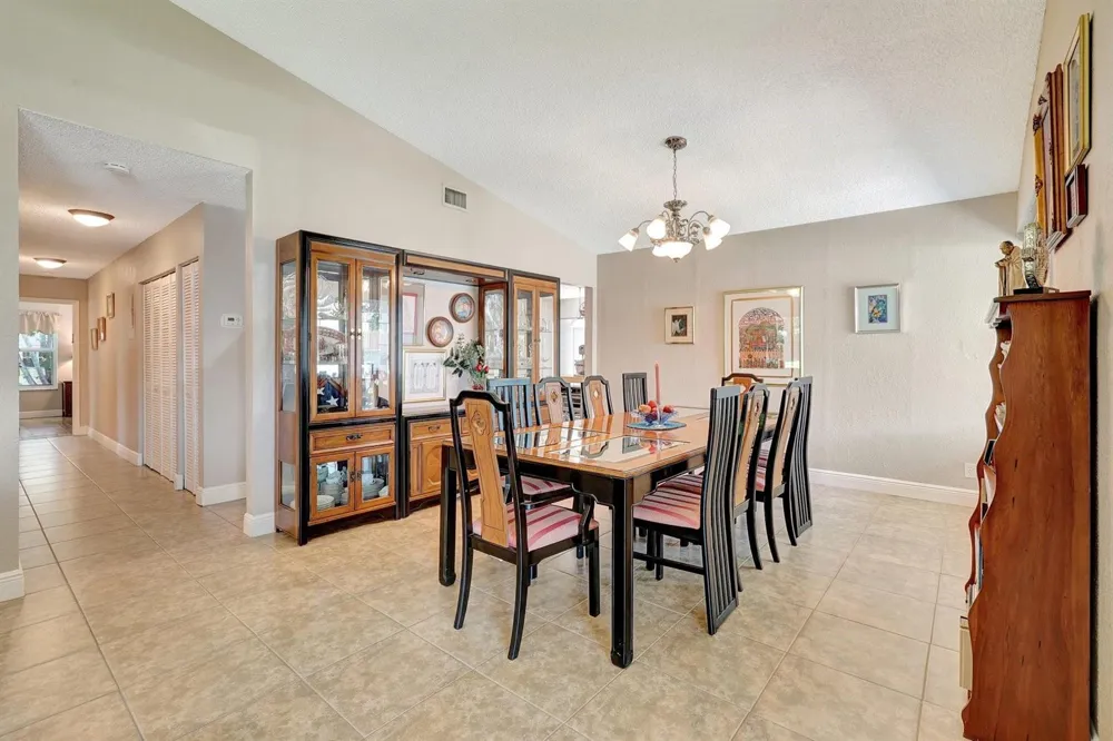8630 BRIDLE PATH COURT #207 Davie, FL 33328
