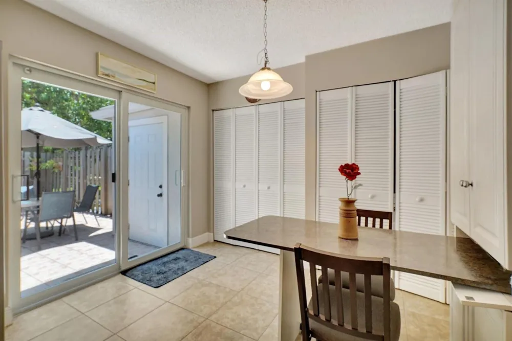 8630 BRIDLE PATH COURT #207 Davie, FL 33328