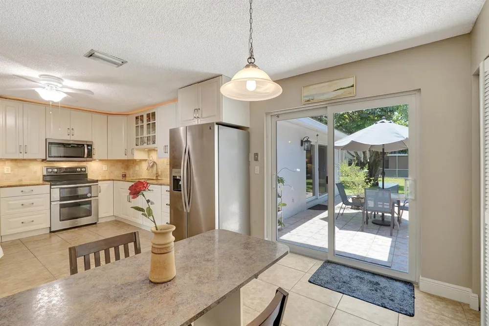 8630 BRIDLE PATH COURT #207 Davie, FL 33328