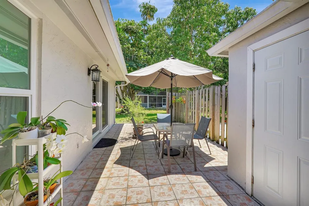 8630 BRIDLE PATH COURT #207 Davie, FL 33328