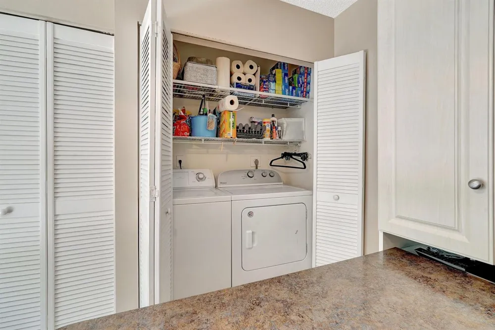 8630 BRIDLE PATH COURT #207 Davie, FL 33328