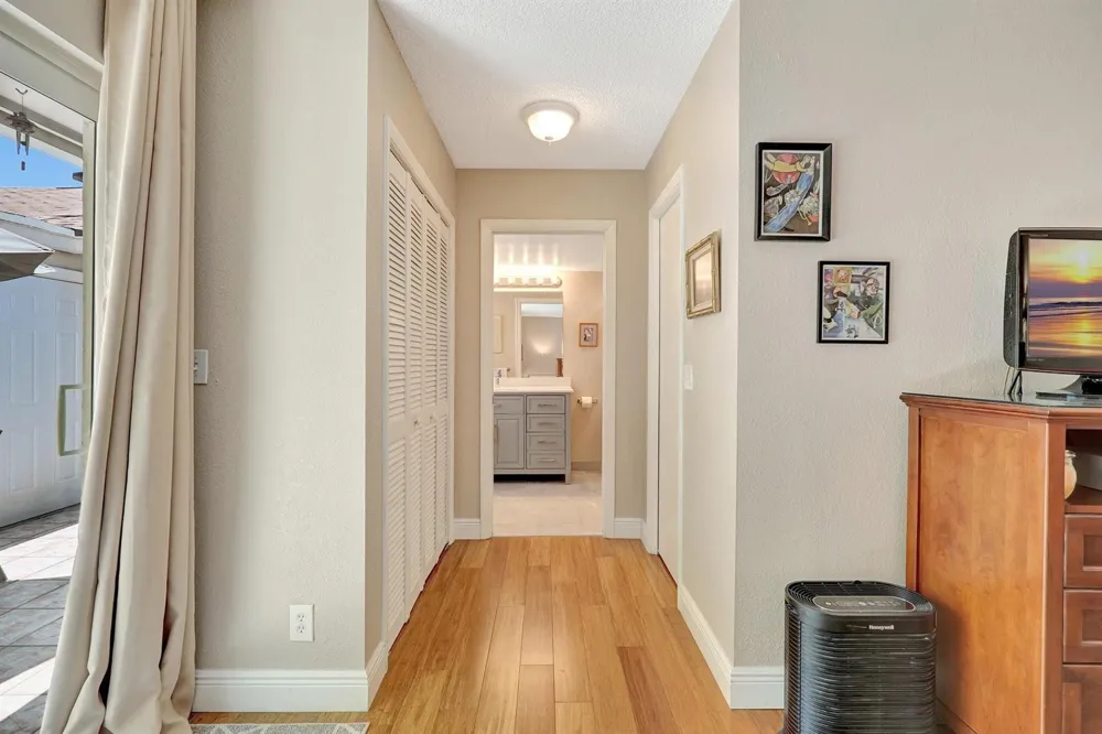 8630 BRIDLE PATH COURT #207 Davie, FL 33328