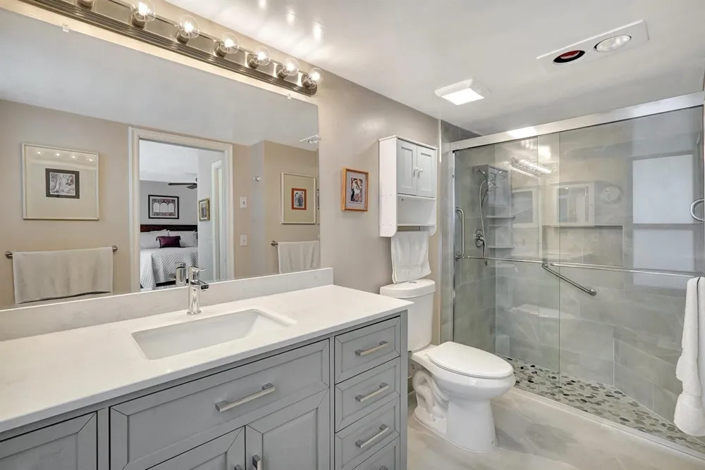 8630 BRIDLE PATH COURT #207 Davie, FL 33328