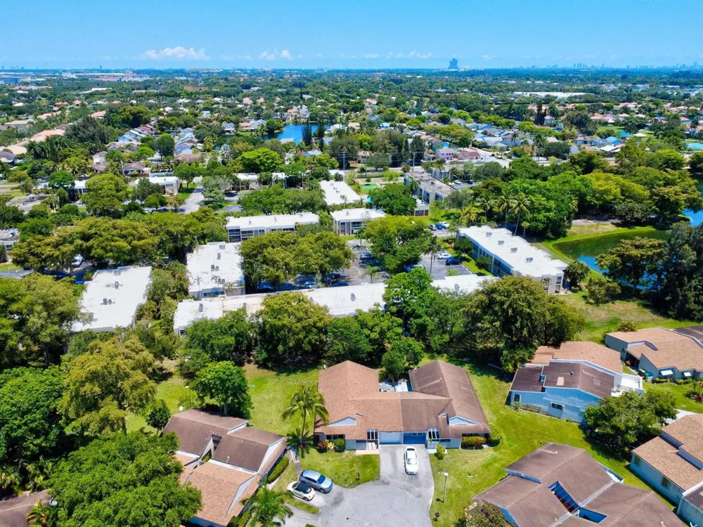 8630 BRIDLE PATH COURT #207 Davie, FL 33328