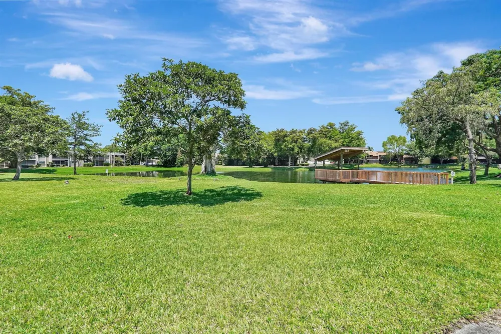 8630 BRIDLE PATH COURT #207 Davie, FL 33328