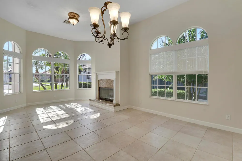 8605 Tompson Point Road Port St. Lucie, FL 34986