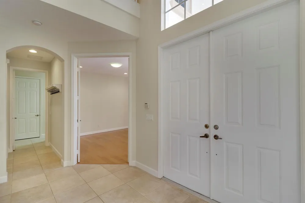 8605 Tompson Point Road Port St. Lucie, FL 34986