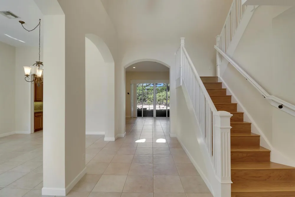 8605 Tompson Point Road Port St. Lucie, FL 34986