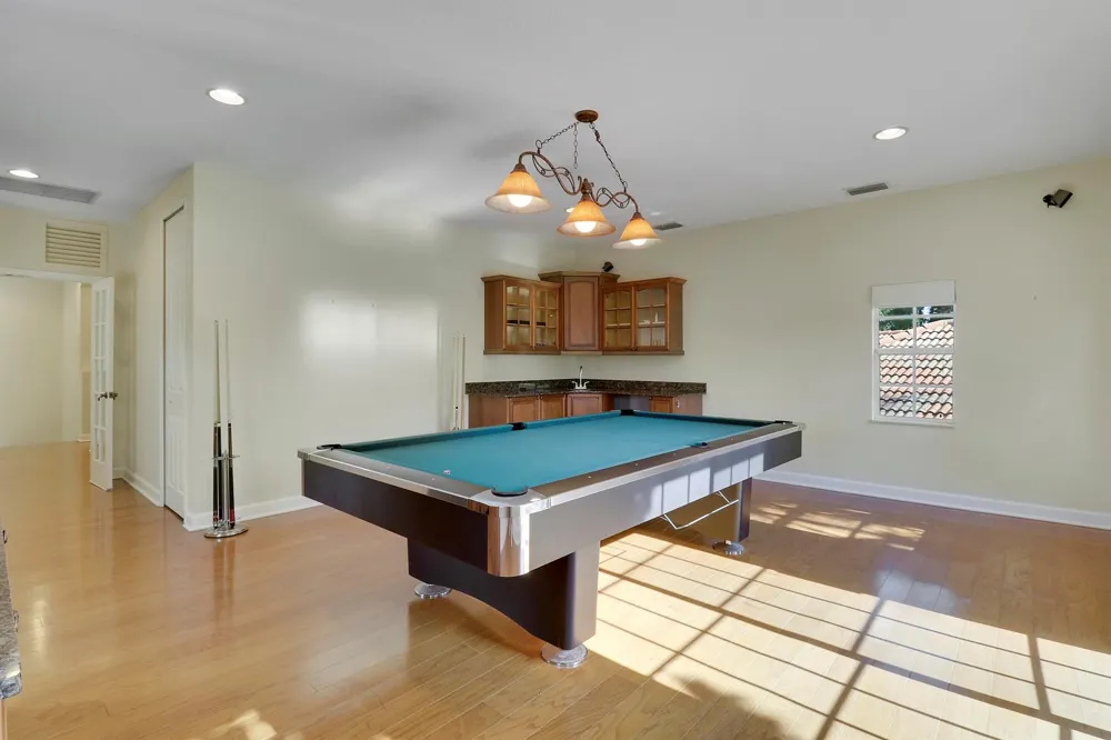 8605 Tompson Point Road Port St. Lucie, FL 34986