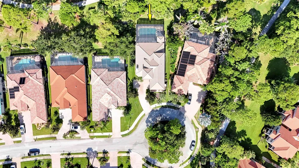 8605 Tompson Point Road Port St. Lucie, FL 34986