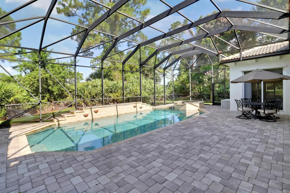 8605 Tompson Point Road Port St. Lucie, FL 34986