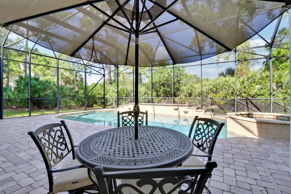 8605 Tompson Point Road Port St. Lucie, FL 34986