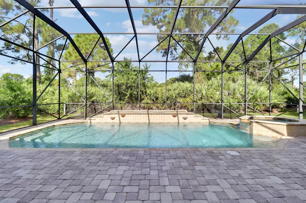 8605 Tompson Point Road Port St. Lucie, FL 34986