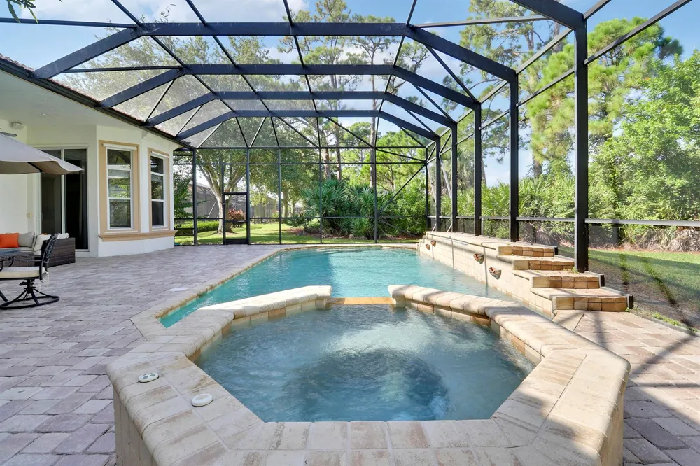 8605 Tompson Point Road Port St. Lucie, FL 34986