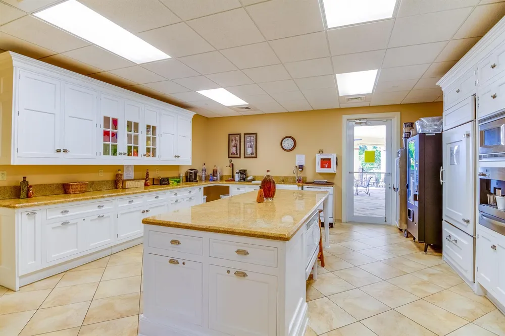 8605 Tompson Point Road Port St. Lucie, FL 34986